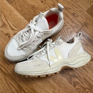 Veja Women Venturi Sneakers Pierre White